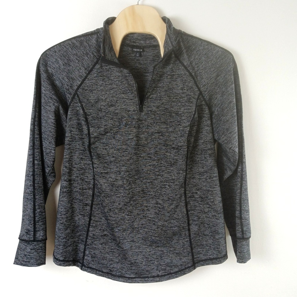 Torrid Womens Active Performance Gray Black 1/4 Zip Pullover Thumbholes - Size 4